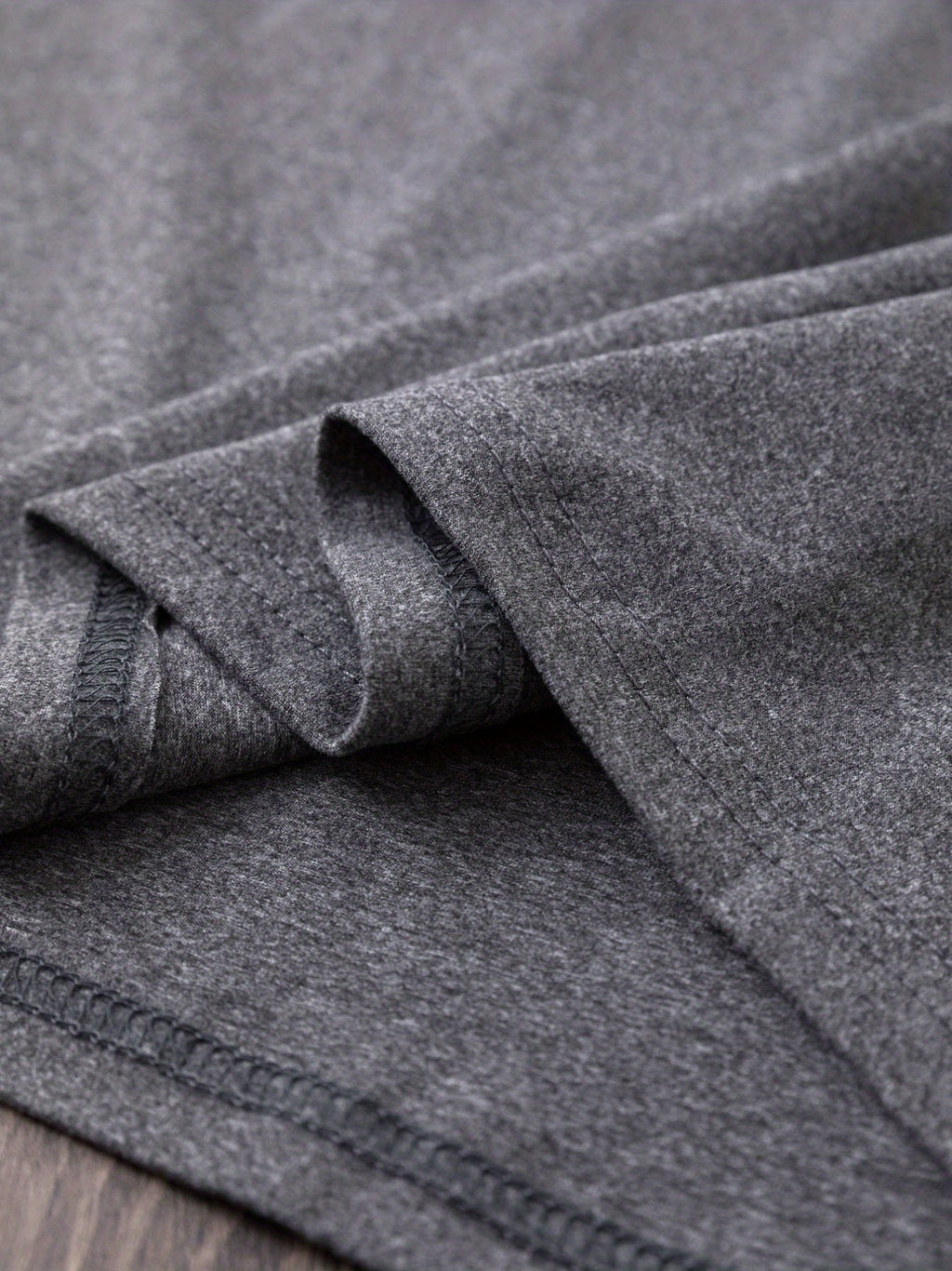 Women's Equestrian & Geometric Print Short Sleeve Crew Neck T-Shirt - Vibrant Red with Black Horseback Riding Design, Breathable Machine-Washable Casual Top for Summer, Spring & All-Season Wear, Horse Shirt, Summer Fashion, S