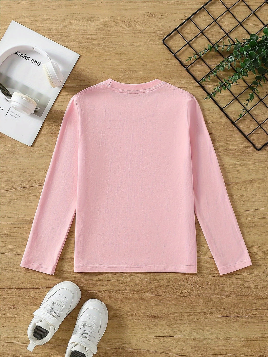 Girls' 100% Cotton Long Sleeve T-Shirt - Soft & Breathable Everyday Top with Horse & Rider Equestrian Print, Round Neck Casual Pink Blouse for Home, Outdoor & Sports | All-Season Comfort, Machine Washable, Ideal for Horseback