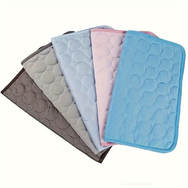Cooling Mat And Sleeping Pad For Pets, Water Absorbent Top Layer Keeps You Cool And Comfortable All Summer Long For Kitten Puppy And Small Cat & Dog