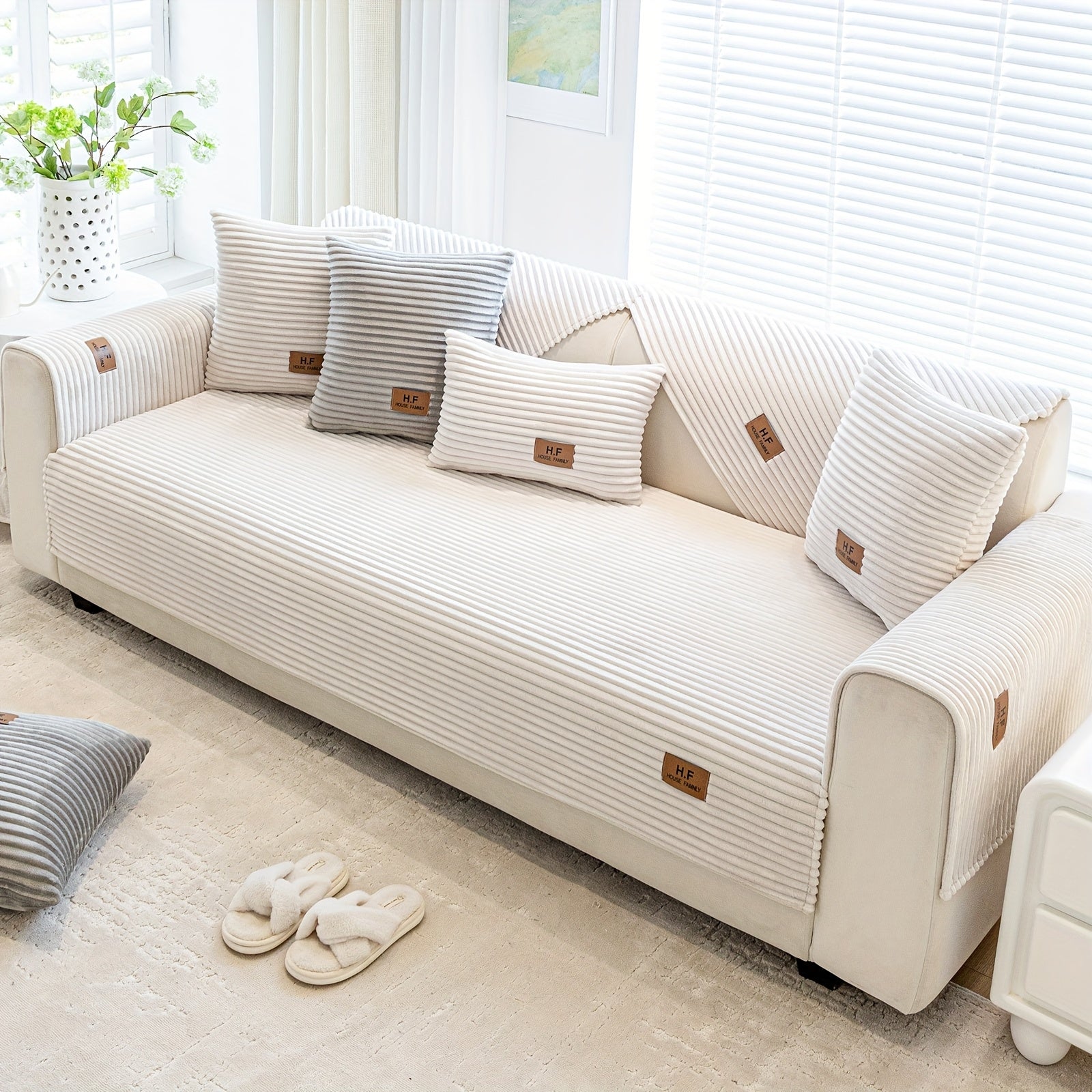 1pc HF Modern Plush Flannel Sofa Cushion Cover - Pet-Friendly Non-Slip Sofa Protector with Striped Design & Leather-Like Patches, Machine Washable Furniture Cover for 3/2/4-Seater, Living Room, Bedroom, Office Decor, Bedroom