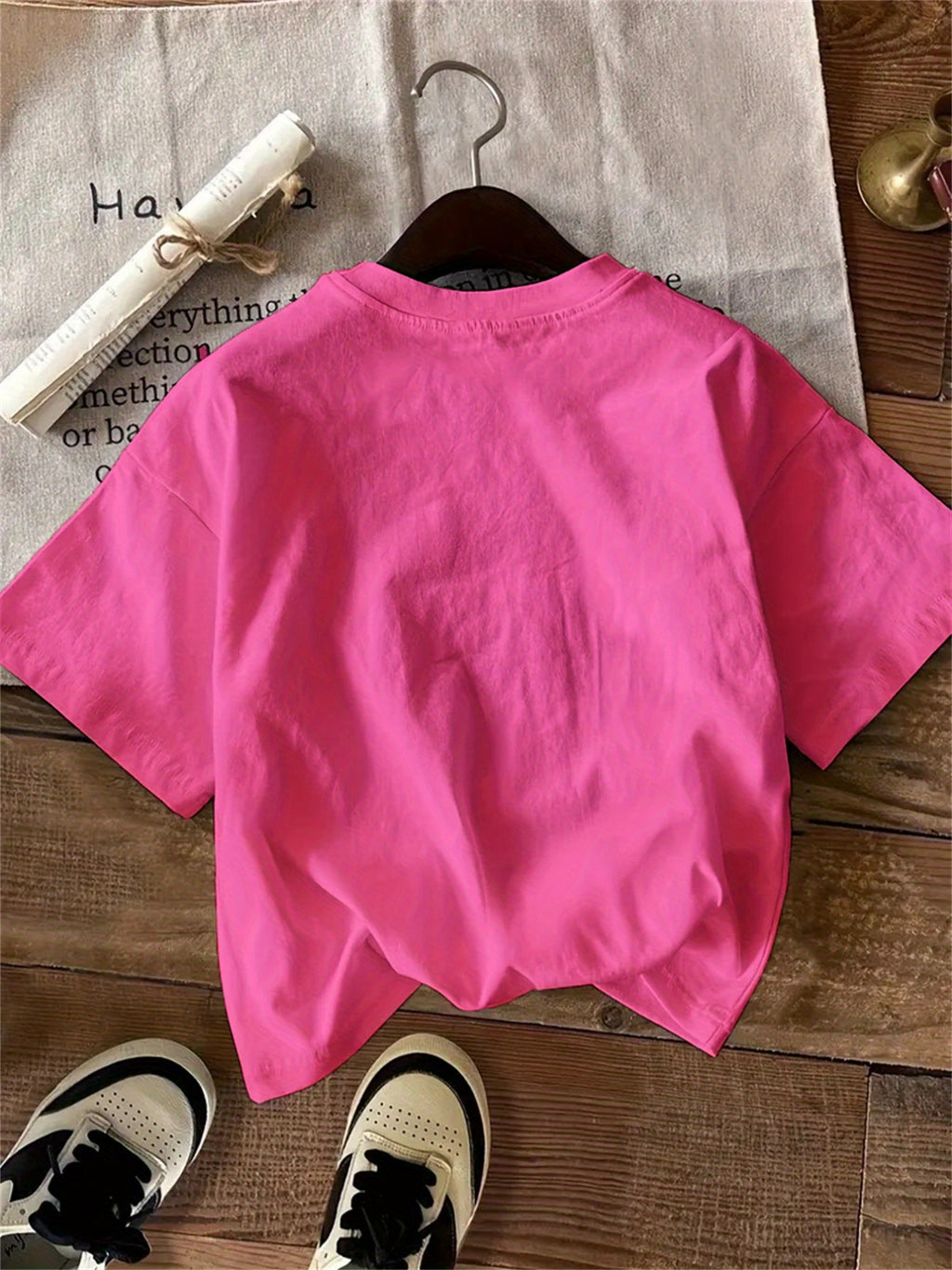 Women's Equestrian & Geometric Print Short Sleeve Crew Neck T-Shirt - Vibrant Red with Black Horseback Riding Design, Breathable Machine-Washable Casual Top for Summer, Spring & All-Season Wear, Horse Shirt, Summer Fashion, S