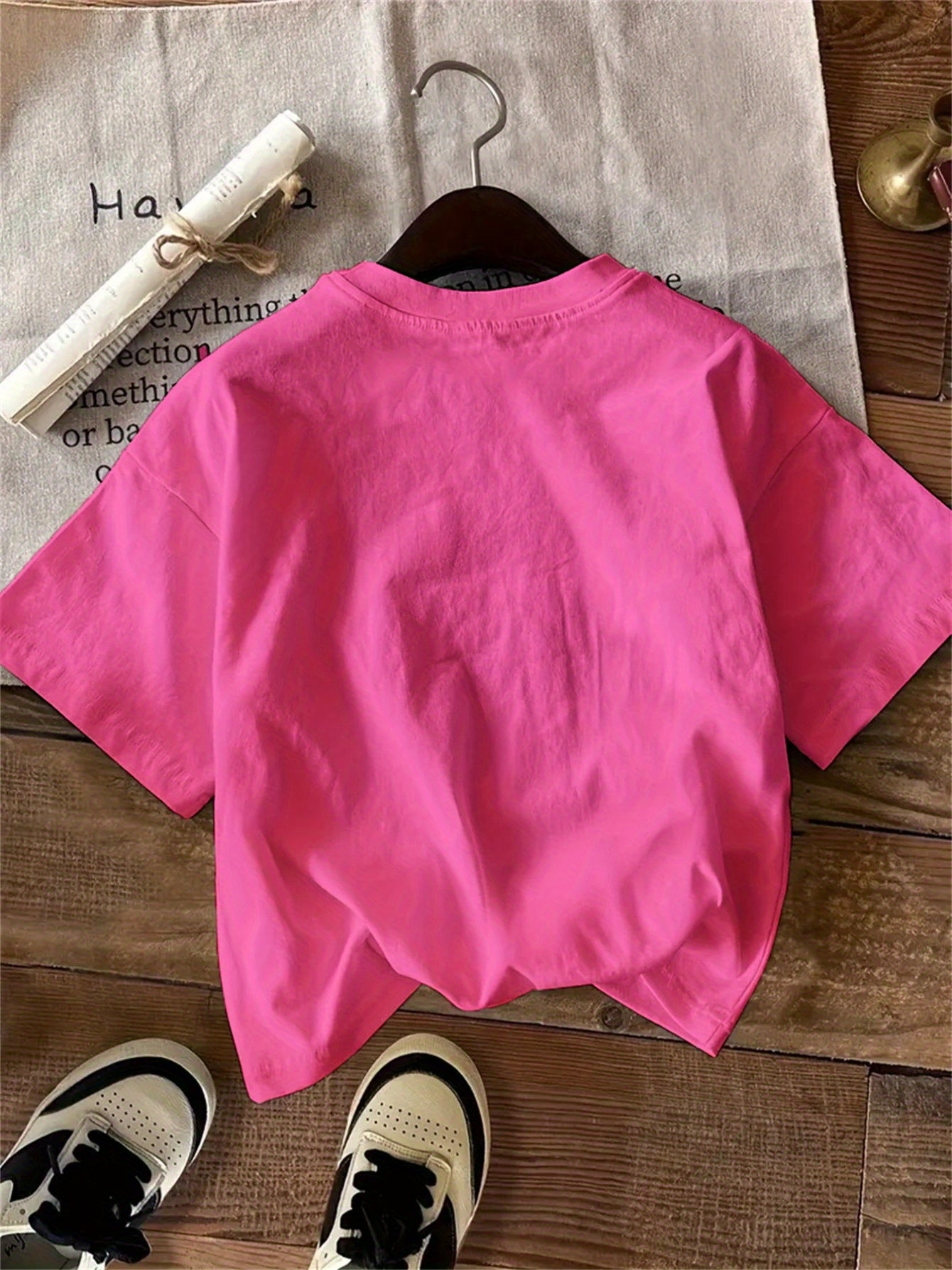 Women's Equestrian & Geometric Print Short Sleeve Crew Neck T-Shirt - Vibrant Red with Black Horseback Riding Design, Breathable Machine-Washable Casual Top for Summer, Spring & All-Season Wear, Horse Shirt, Summer Fashion, S