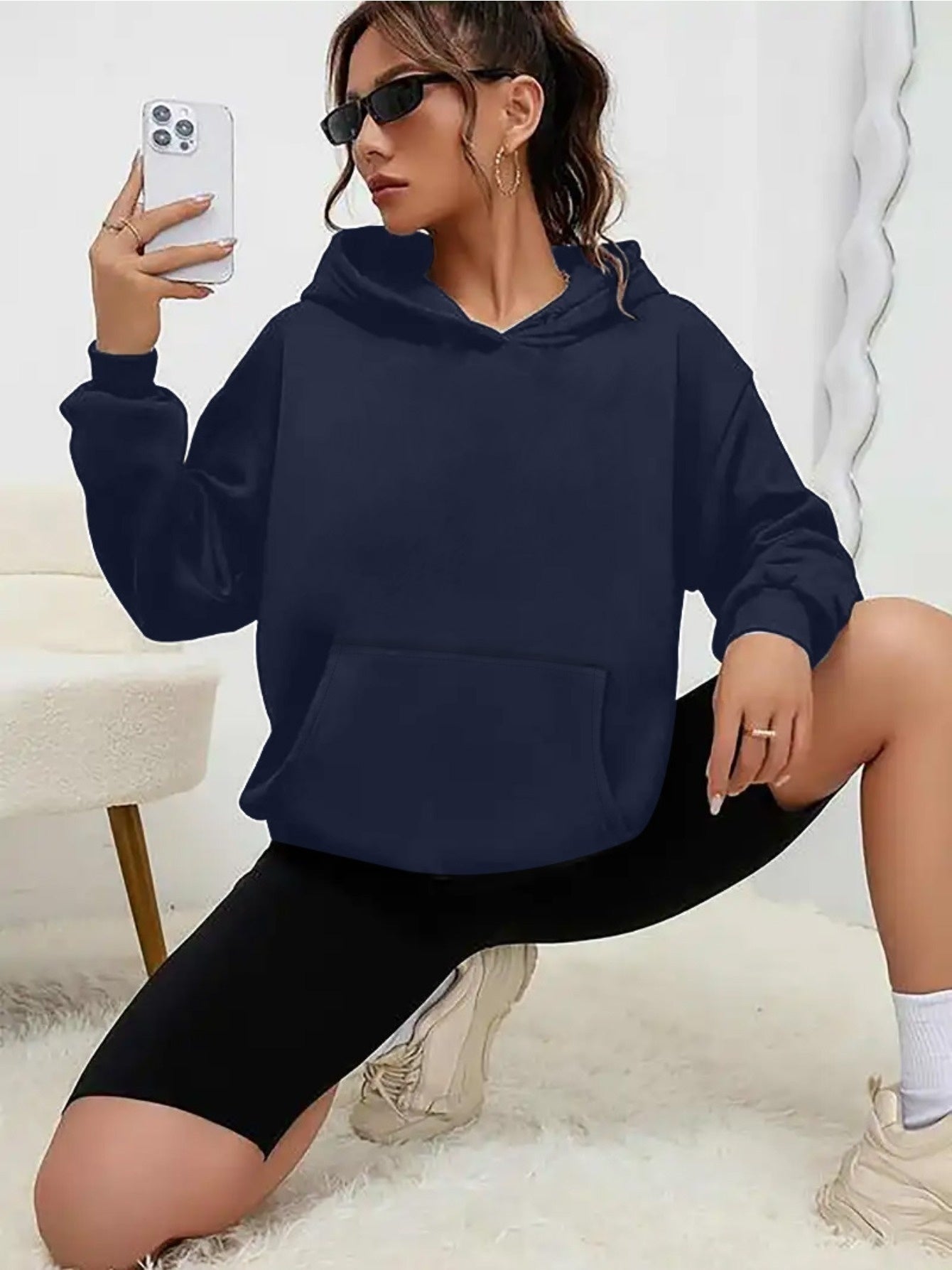 Women's Hooded Sweatshirt - Japanese Horseback Riding Design with Horse & Jockey Print, Soft Loose-Fit Pullover, Machine Washable All-Season Casual Sweater for Horse Riding & Casual Attire (Pockets, Long Sleeve) - Ideal for E