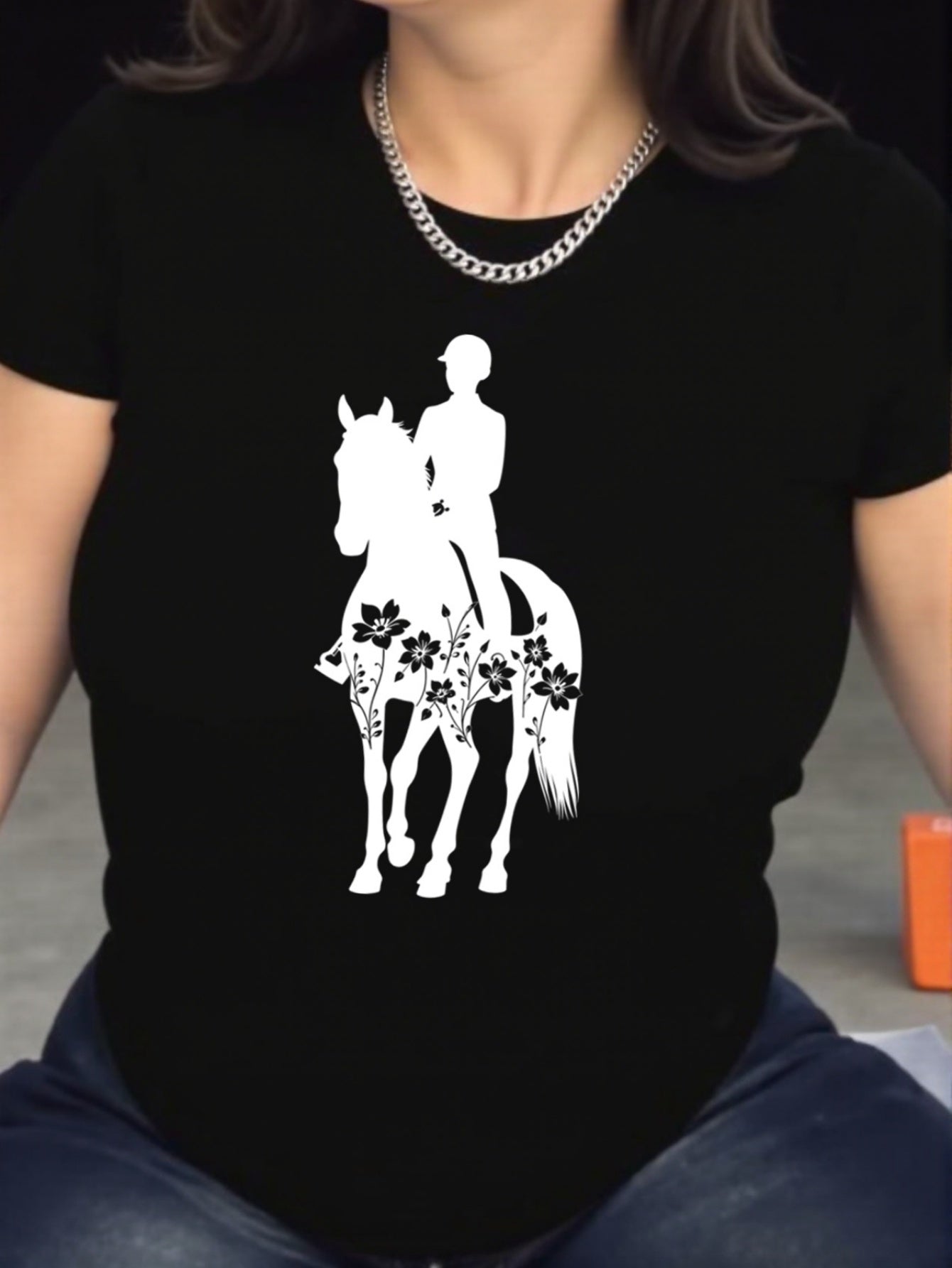 Women'S Equestrian Graphic Tee - Soft Breathable Quick-Dry Polyester Blend T-Shirt, Black with White Horseback Rider Design, All-Season Casual Shirt for Horseback Riding, Everyday Outfits & Themed Events - Easy Care Round Nec