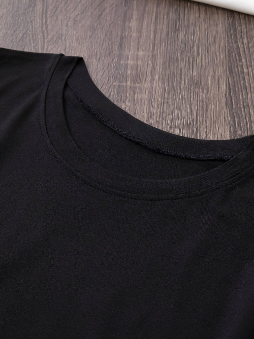 Women's Equestrian & Geometric Print Short Sleeve Crew Neck T-Shirt - Vibrant Red with Black Horseback Riding Design, Breathable Machine-Washable Casual Top for Summer, Spring & All-Season Wear, Horse Shirt, Summer Fashion, S