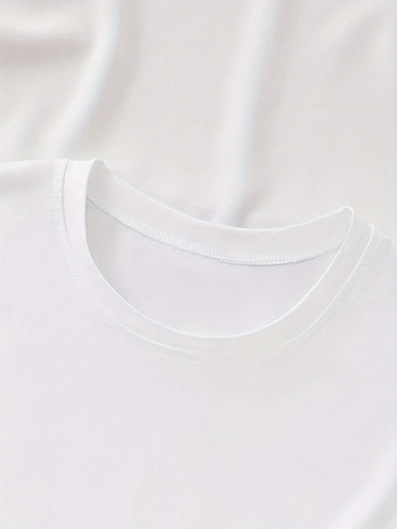 Women's Equestrian & Geometric Print Short Sleeve Crew Neck T-Shirt - Vibrant Red with Black Horseback Riding Design, Breathable Machine-Washable Casual Top for Summer, Spring & All-Season Wear, Horse Shirt, Summer Fashion, S