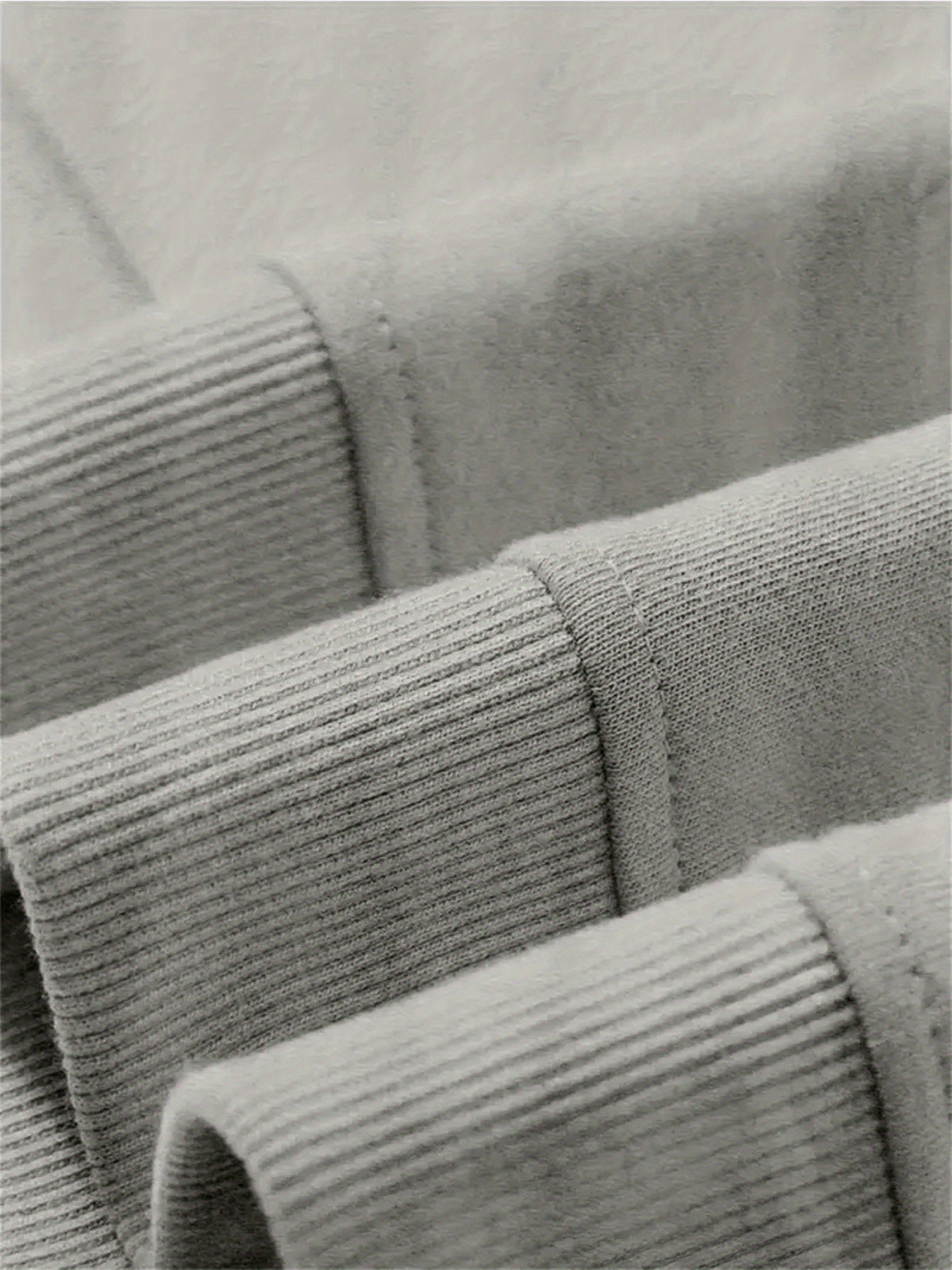 Women's Hooded Sweatshirt - Japanese Horseback Riding Design with Horse & Jockey Print, Soft Loose-Fit Pullover, Machine Washable All-Season Casual Sweater for Horse Riding & Casual Attire (Pockets, Long Sleeve) - Ideal for E