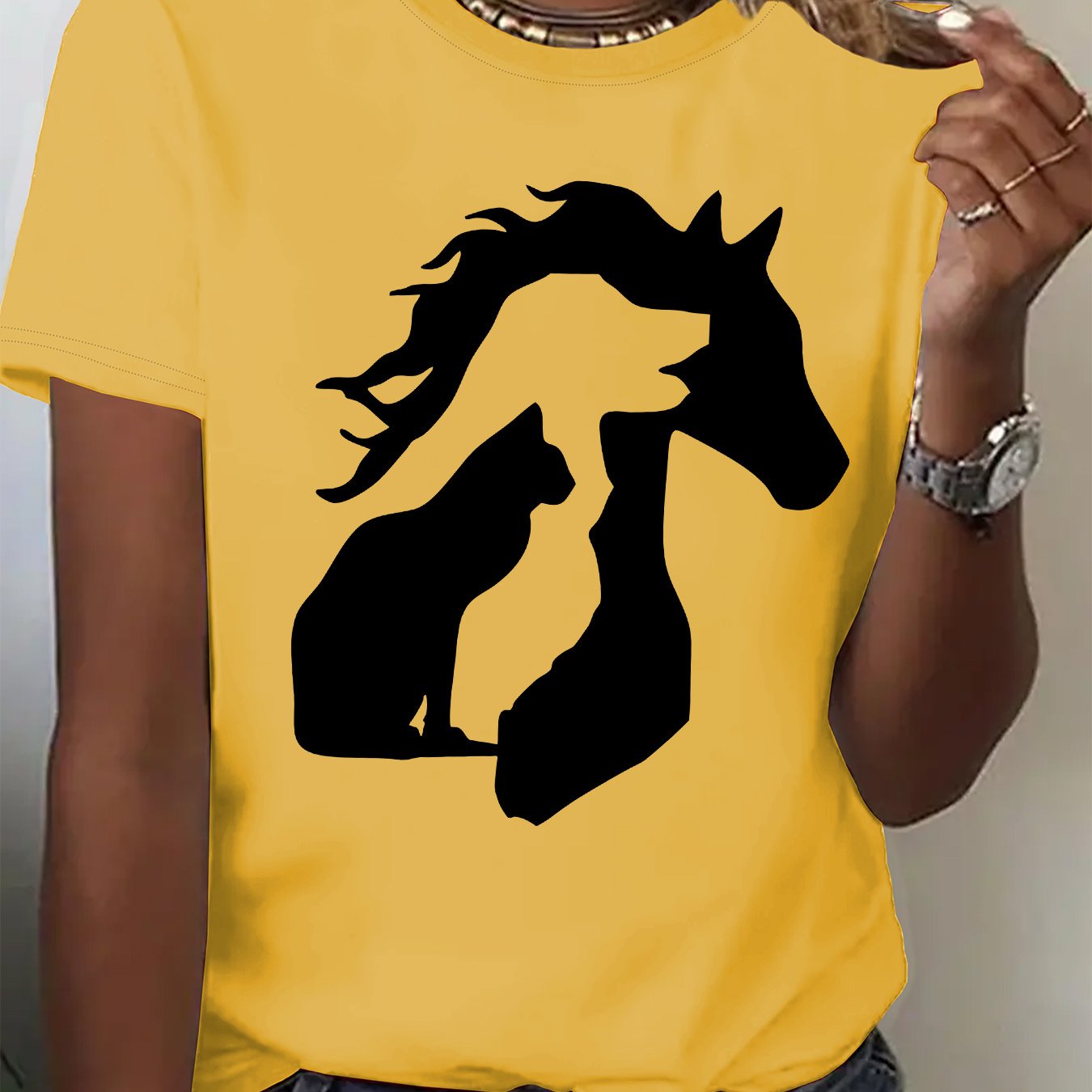 Women'S Casual Crew Neck T-Shirt with Unique Horse and Cat Silhouette Graphic, Short Sleeve Polyester Tee for Casual Attire, Allseason Top | Trendy Casual Style | Comfortable Fi
