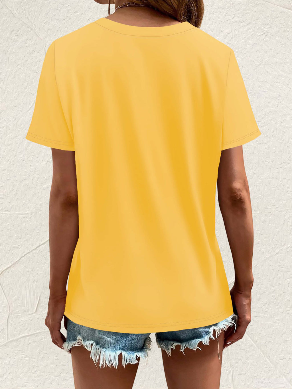 Women'S Casual Crew Neck T-Shirt with Unique Horse and Cat Silhouette Graphic, Short Sleeve Polyester Tee for Casual Attire, Allseason Top | Trendy Casual Style | Comfortable Fi