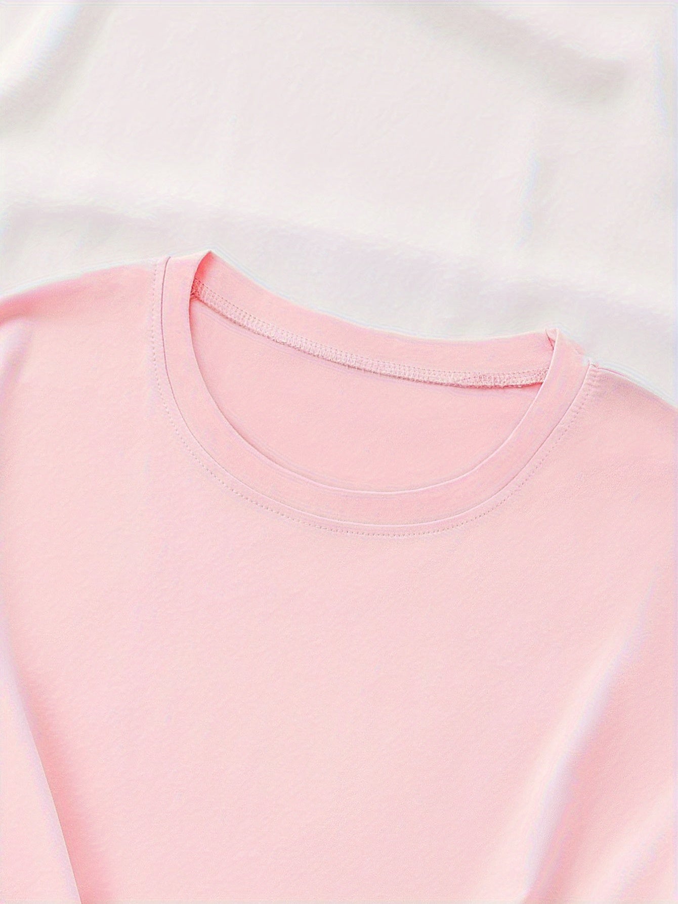 Women's Equestrian & Geometric Print Short Sleeve Crew Neck T-Shirt - Vibrant Red with Black Horseback Riding Design, Breathable Machine-Washable Casual Top for Summer, Spring & All-Season Wear, Horse Shirt, Summer Fashion, S