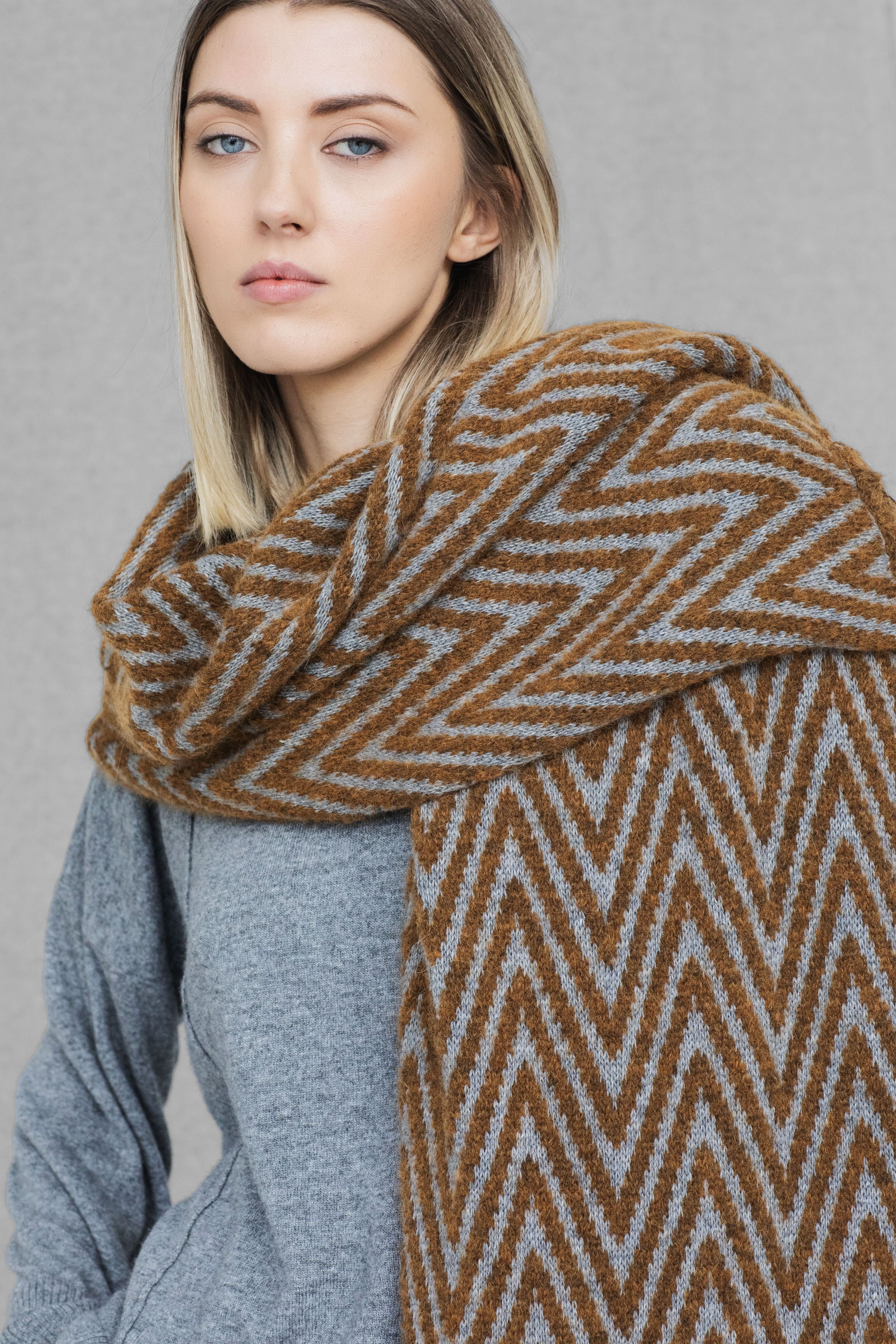 Maxi Sciarpa in Lana Blend con Trama Spigata - Priscilla