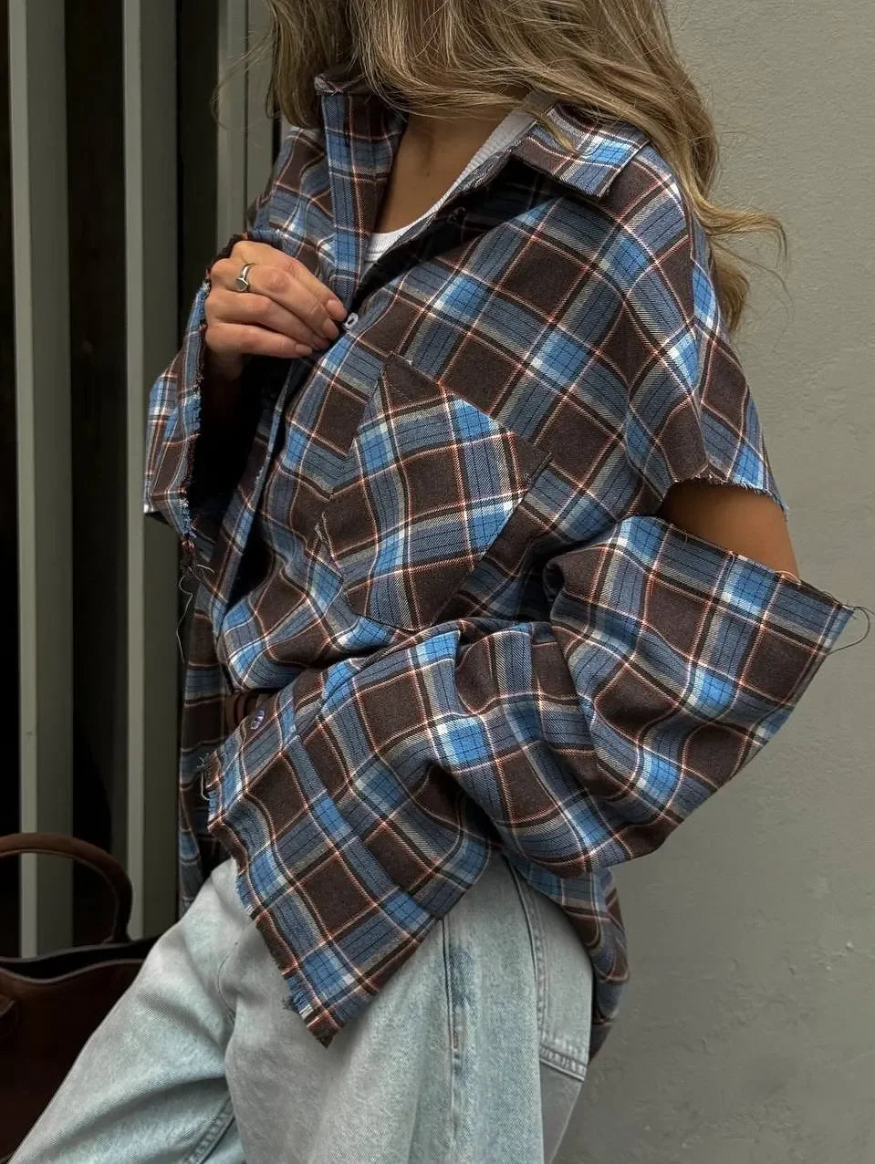 Fashion Checkered Pattern Shirts Women Elegant Lapel Long Sleeve Single Breasted Pocket Loose Top 2025 Daily Street Outerwear