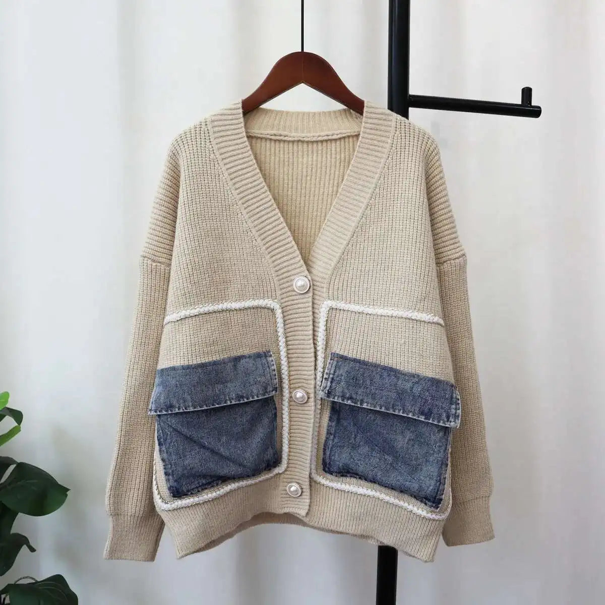 DEAT 2024 New Autumn Fashion Women's Cardigan Loose V-neck Denim Pockets Pearls Buttons Long Sleeve Knitted Sweaters 29L8715