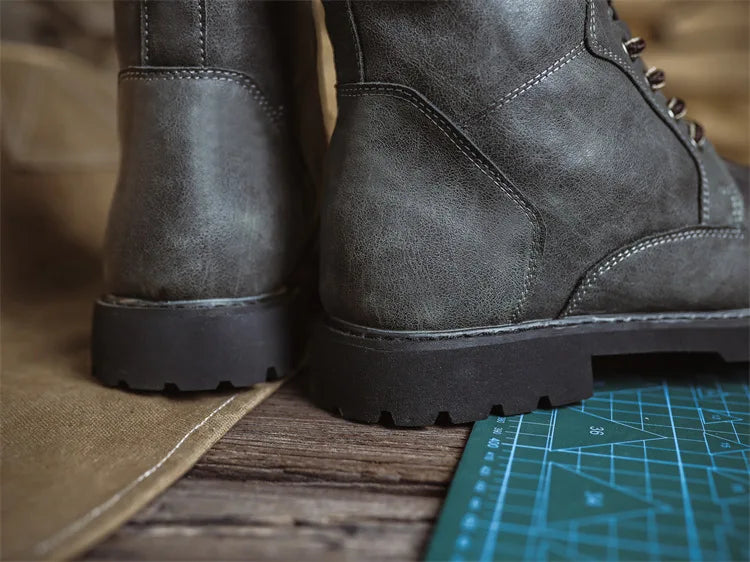 British Retro Men's High-Top Leather Cowboy Boots Lace-Up Comfortable Breathable Equestrian Casual Shoes Premium Quality Fashion