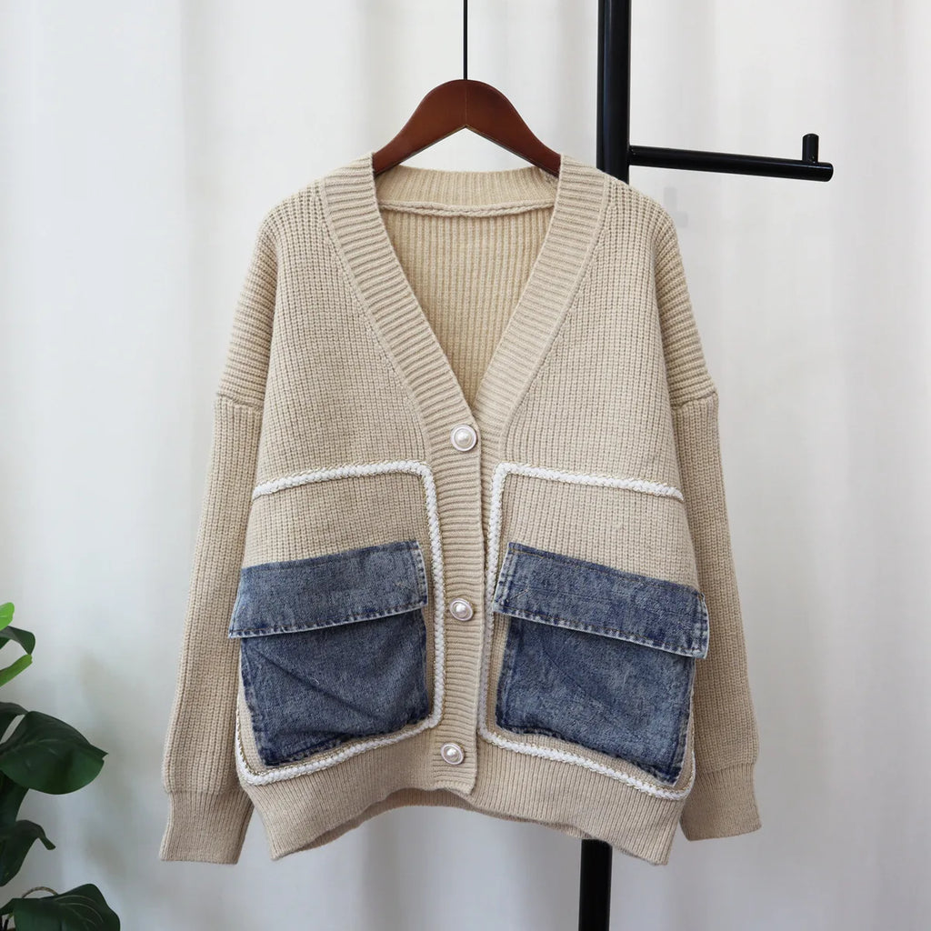 DEAT 2024 New Autumn Fashion Women's Cardigan Loose V-neck Denim Pockets Pearls Buttons Long Sleeve Knitted Sweaters 29L8715