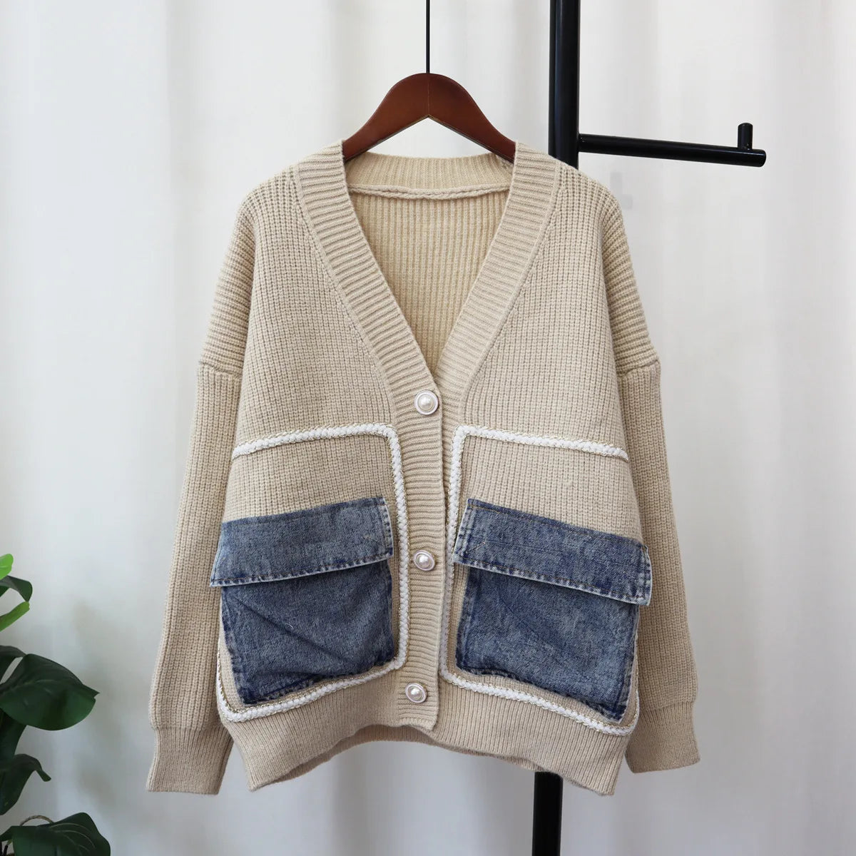 DEAT 2024 New Autumn Fashion Women's Cardigan Loose V-neck Denim Pockets Pearls Buttons Long Sleeve Knitted Sweaters 29L8715