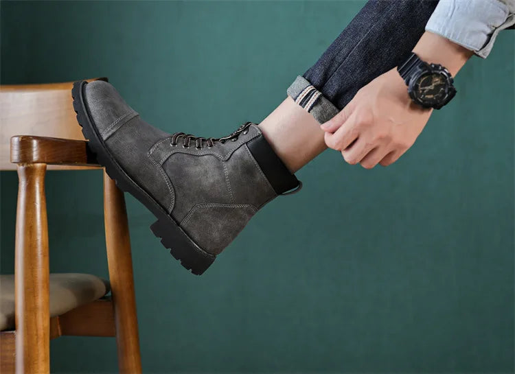 British Retro Men's High-Top Leather Cowboy Boots Lace-Up Comfortable Breathable Equestrian Casual Shoes Premium Quality Fashion