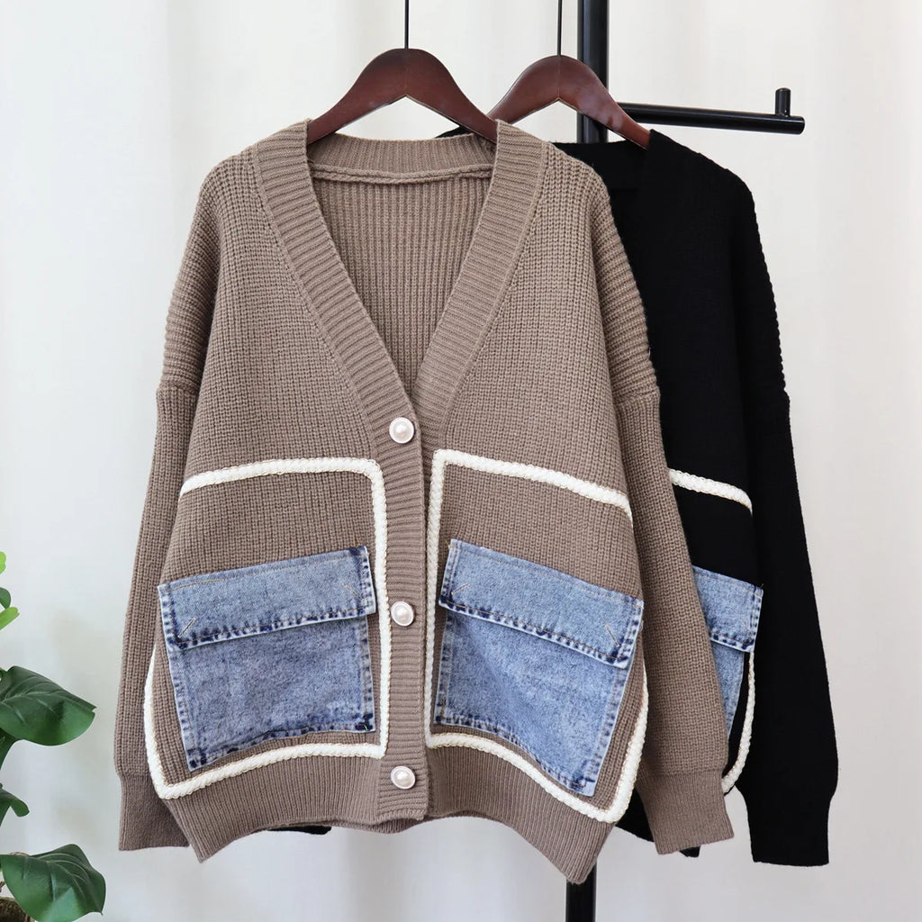 DEAT 2024 New Autumn Fashion Women's Cardigan Loose V-neck Denim Pockets Pearls Buttons Long Sleeve Knitted Sweaters 29L8715