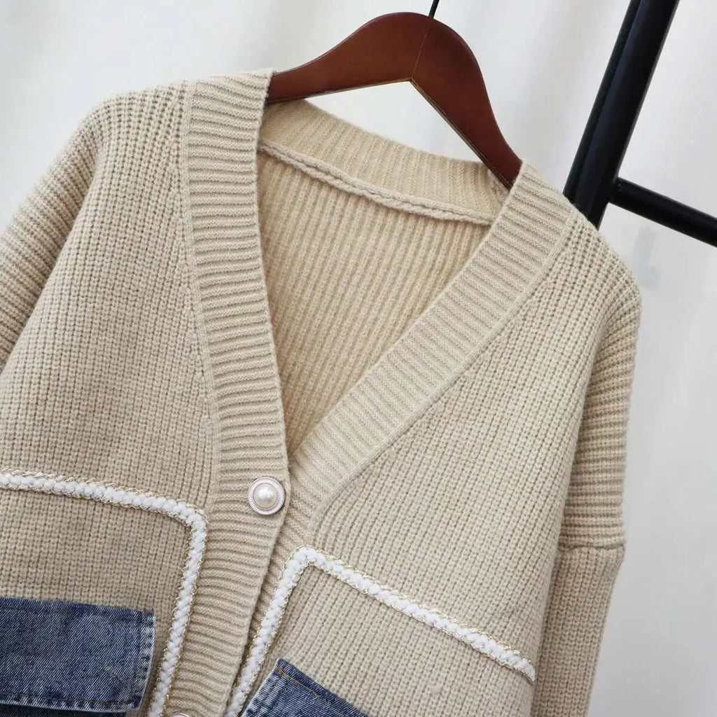DEAT 2024 New Autumn Fashion Women's Cardigan Loose V-neck Denim Pockets Pearls Buttons Long Sleeve Knitted Sweaters 29L8715