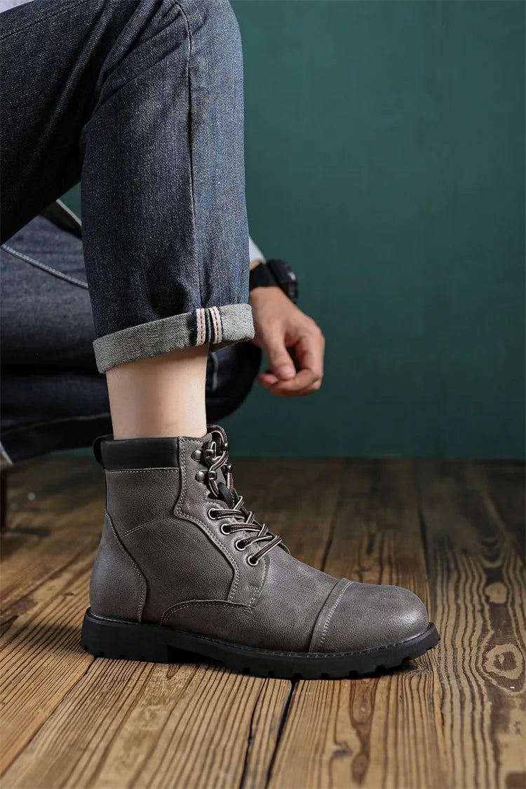 British Retro Men's High-Top Leather Cowboy Boots Lace-Up Comfortable Breathable Equestrian Casual Shoes Premium Quality Fashion