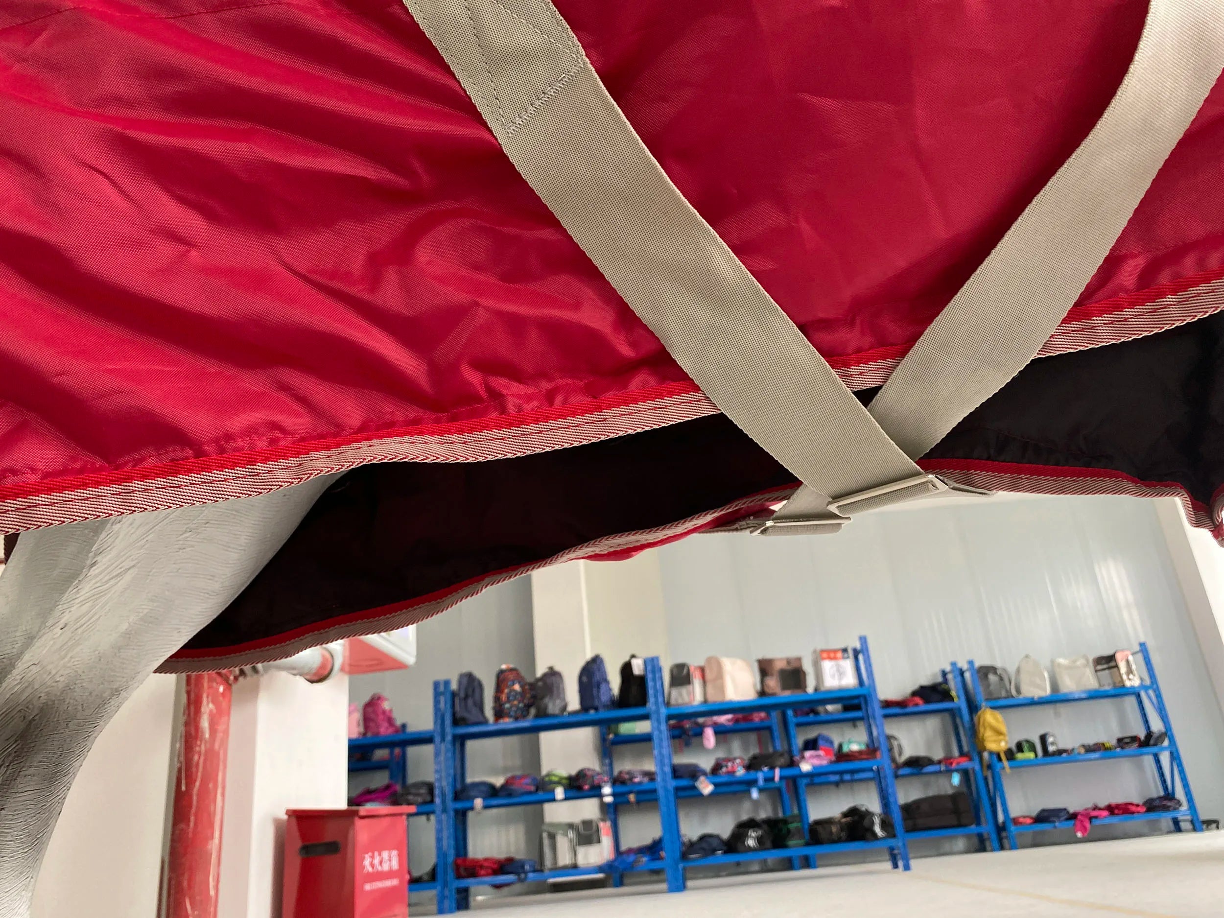 High Quality 1200D Polyester Wine Red Horse Rug Winter Warm Waterproof Breathable Horse Quilted Blanket