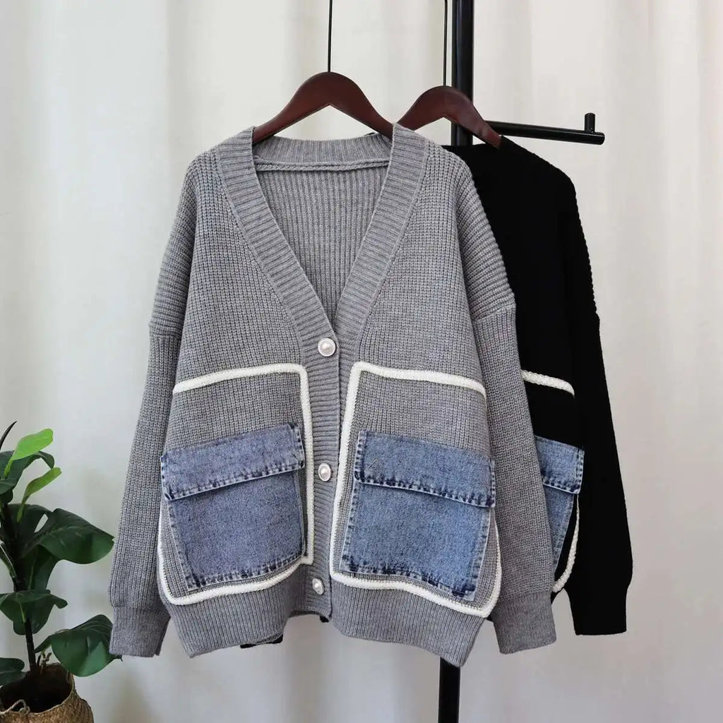 DEAT 2024 New Autumn Fashion Women's Cardigan Loose V-neck Denim Pockets Pearls Buttons Long Sleeve Knitted Sweaters 29L8715