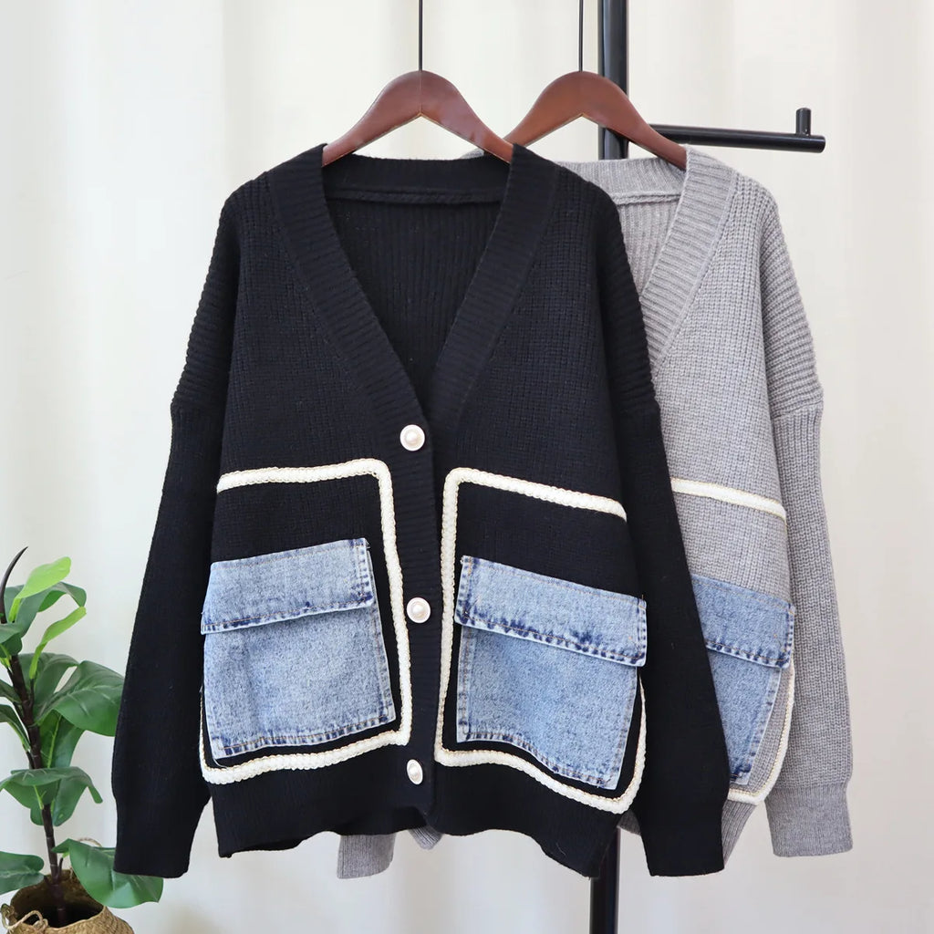 DEAT 2024 New Autumn Fashion Women's Cardigan Loose V-neck Denim Pockets Pearls Buttons Long Sleeve Knitted Sweaters 29L8715