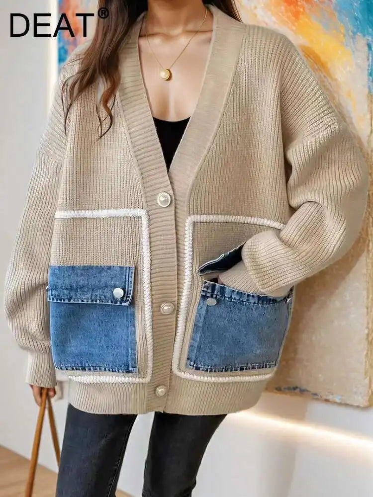 DEAT 2024 New Autumn Fashion Women's Cardigan Loose V-neck Denim Pockets Pearls Buttons Long Sleeve Knitted Sweaters 29L8715