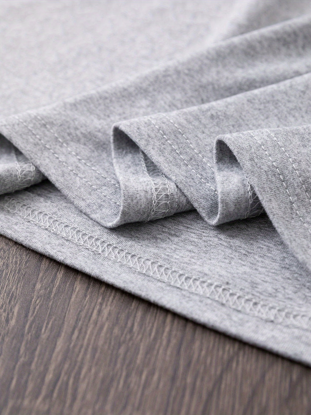 Women's Equestrian & Geometric Print Short Sleeve Crew Neck T-Shirt - Vibrant Red with Black Horseback Riding Design, Breathable Machine-Washable Casual Top for Summer, Spring & All-Season Wear, Horse Shirt, Summer Fashion, S