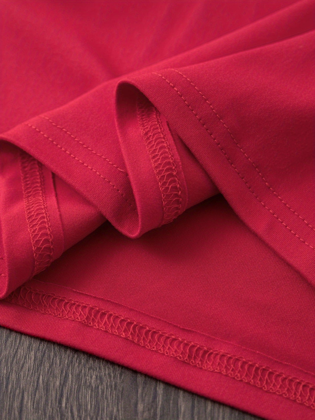 Women's Equestrian & Geometric Print Short Sleeve Crew Neck T-Shirt - Vibrant Red with Black Horseback Riding Design, Breathable Machine-Washable Casual Top for Summer, Spring & All-Season Wear, Horse Shirt, Summer Fashion, S