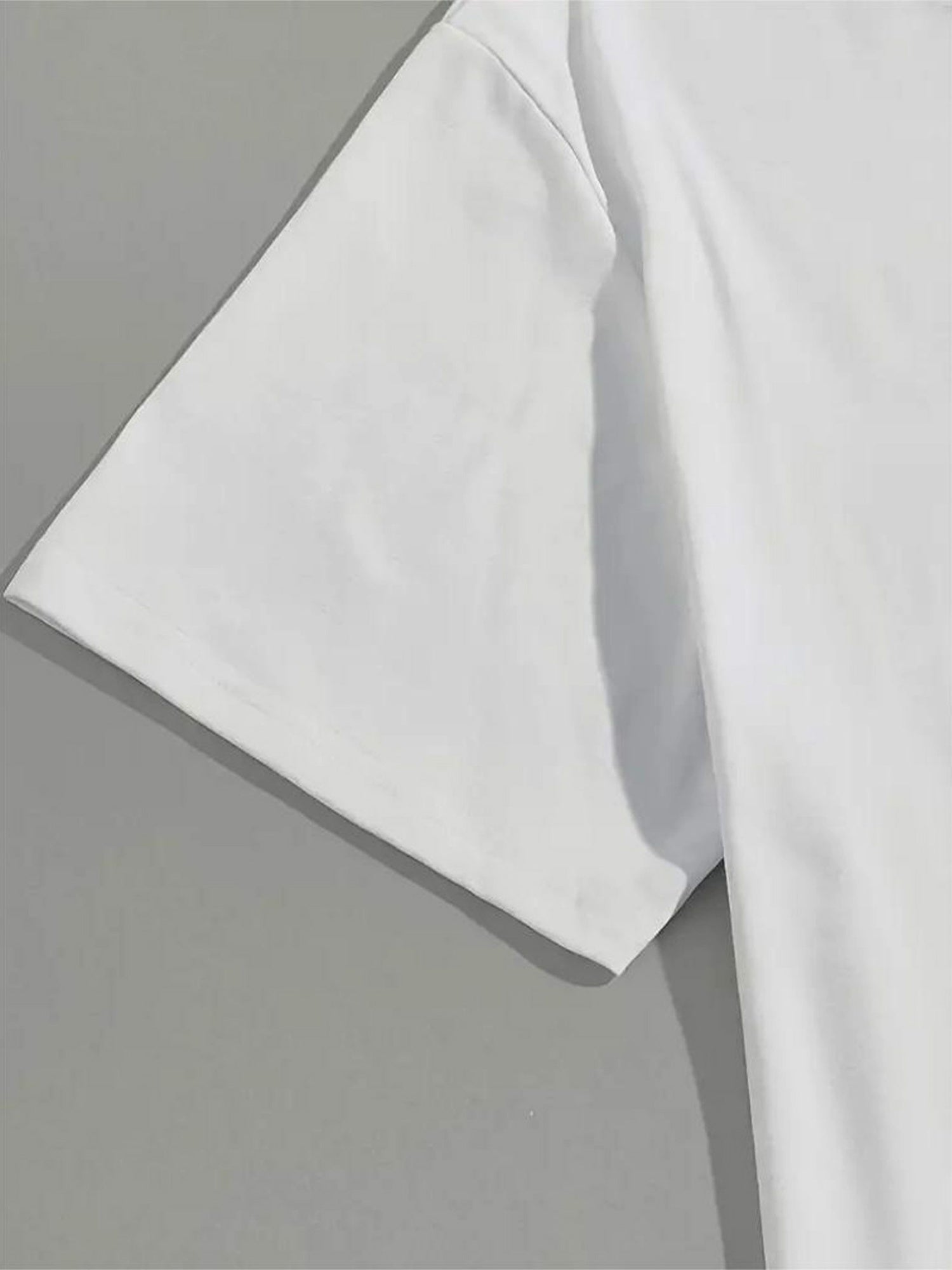 Women'S Casual Crew Neck T-Shirt with Unique Horse and Cat Silhouette Graphic, Short Sleeve Polyester Tee for Casual Attire, Allseason Top | Trendy Casual Style | Comfortable Fi