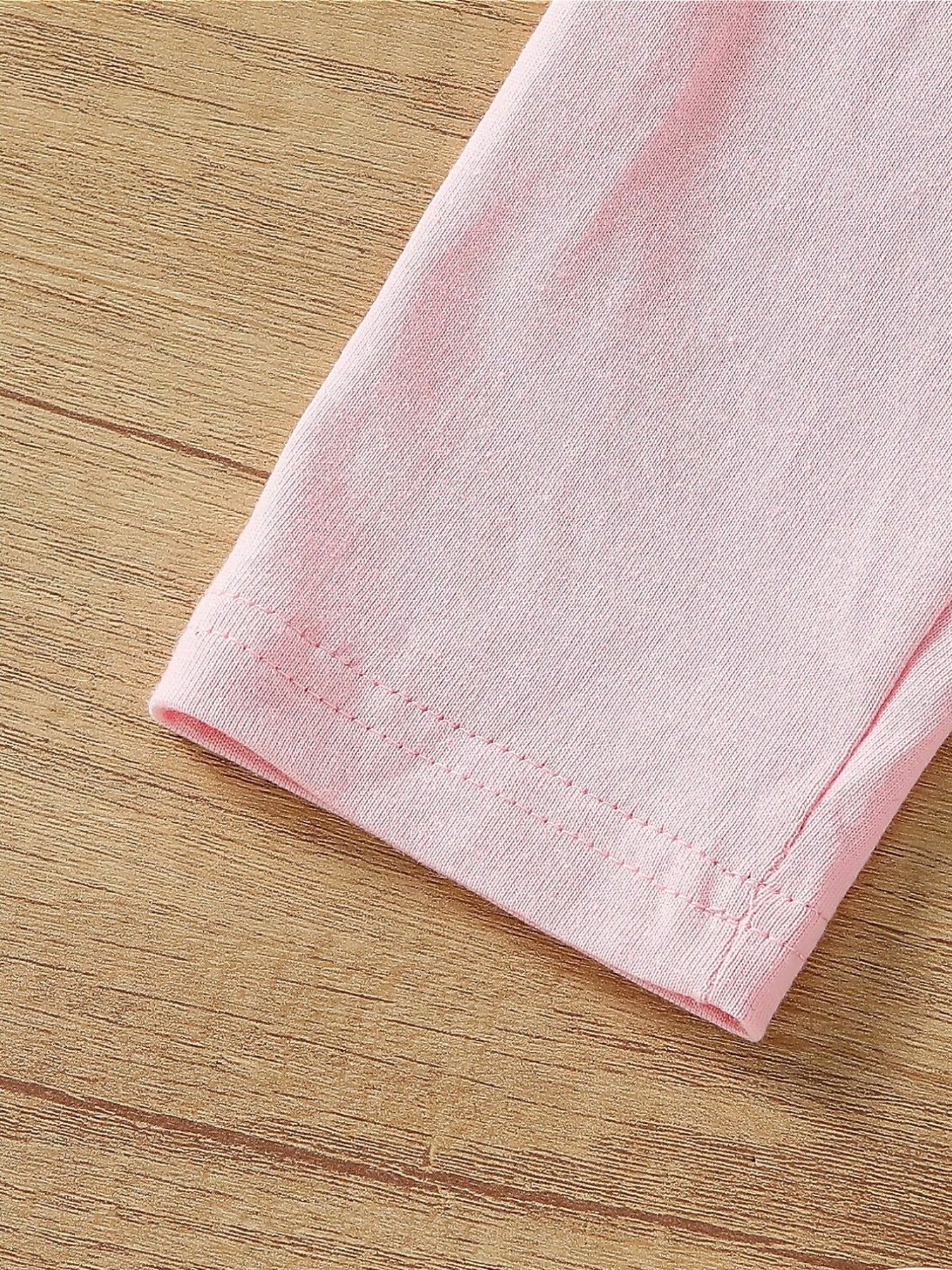 Girls' 100% Cotton Long Sleeve T-Shirt - Soft & Breathable Everyday Top with Horse & Rider Equestrian Print, Round Neck Casual Pink Blouse for Home, Outdoor & Sports | All-Season Comfort, Machine Washable, Ideal for Horseback