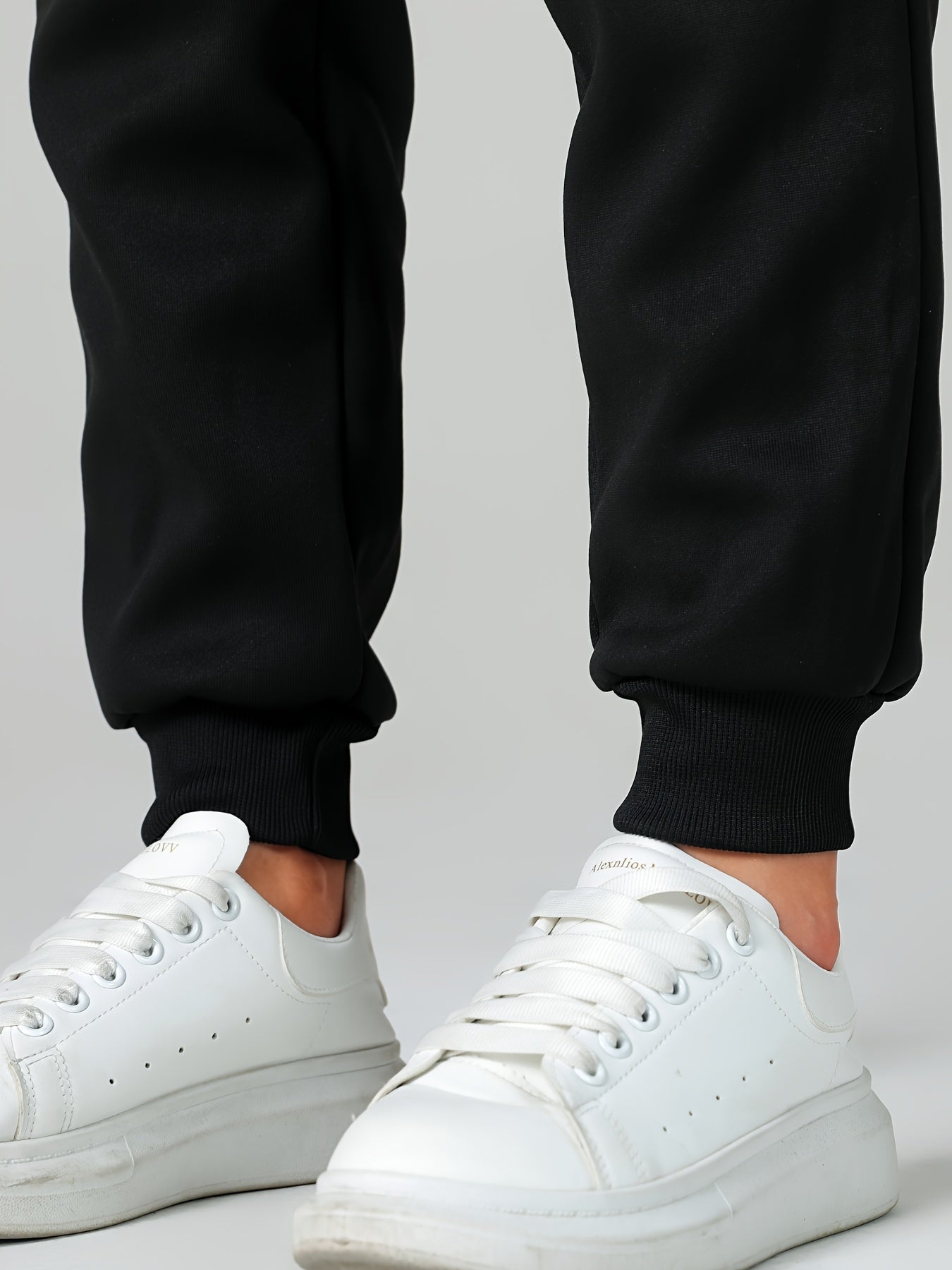 1pc Autumn Winter Women's Long Pants, Fleece-Lined Warm Casual Sports Trousers with Elastic Drawstring Waist, Slant Pockets, Windproof Thermal Cuffed Pants for Winter Daily Home Outing Hiking Leisure Wear