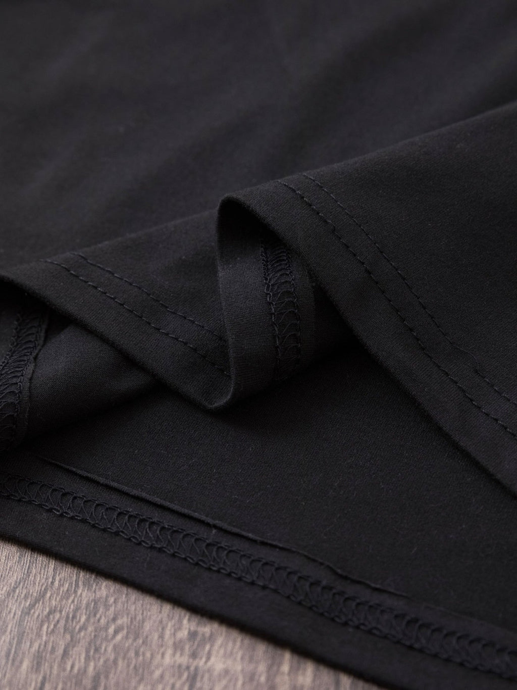 Women's Equestrian & Geometric Print Short Sleeve Crew Neck T-Shirt - Vibrant Red with Black Horseback Riding Design, Breathable Machine-Washable Casual Top for Summer, Spring & All-Season Wear, Horse Shirt, Summer Fashion, S