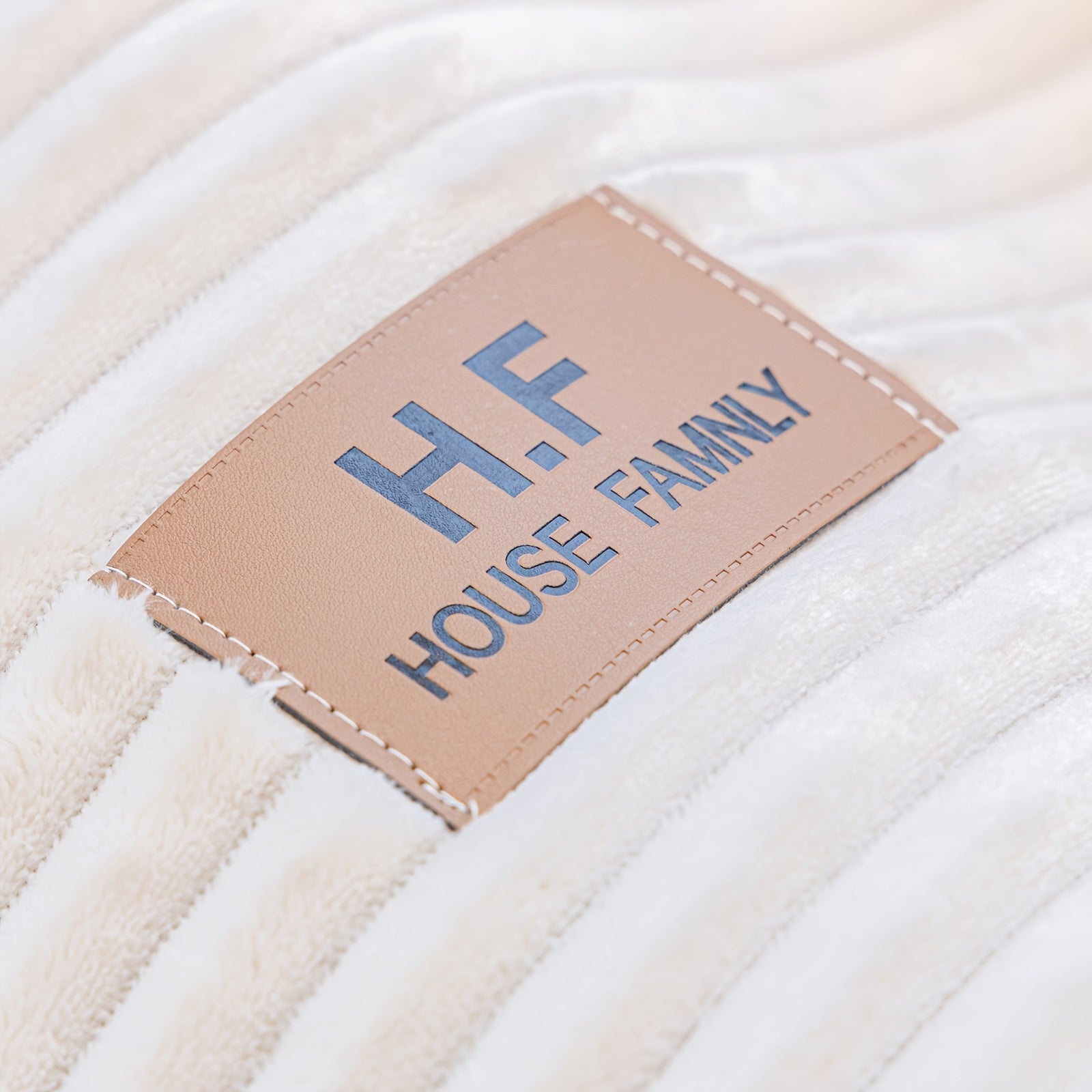 1pc HF Modern Plush Flannel Sofa Cushion Cover - Pet-Friendly Non-Slip Sofa Protector with Striped Design & Leather-Like Patches, Machine Washable Furniture Cover for 3/2/4-Seater, Living Room, Bedroom, Office Decor, Bedroom