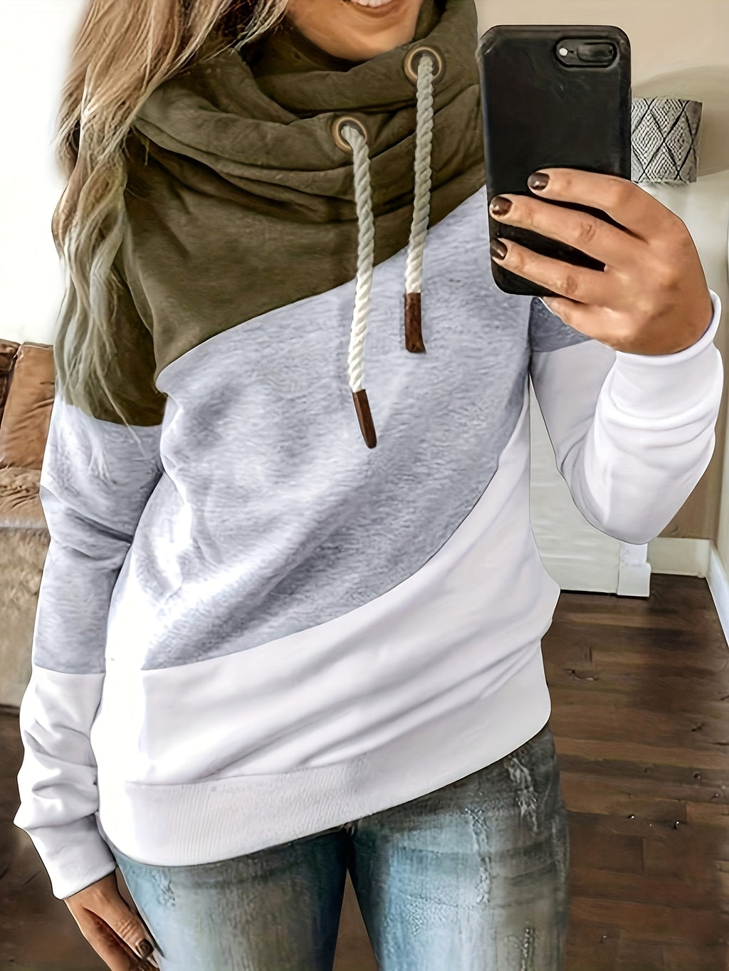 1pc Women'S Plus Size Casual Patchwork Hoodie - Polyester Knit Fabric with Slight Stretch, Hooded Collar, Long Sleeve Pullover for Fall/Winter